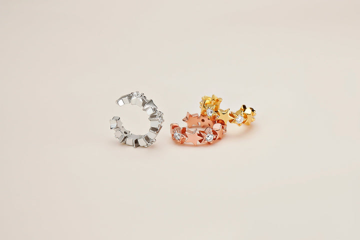 STAR SEQUENCE SILVER EAR CUFF  