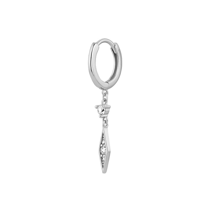 AUSKARS PIERCING SUDRABA APĻA BASTET
