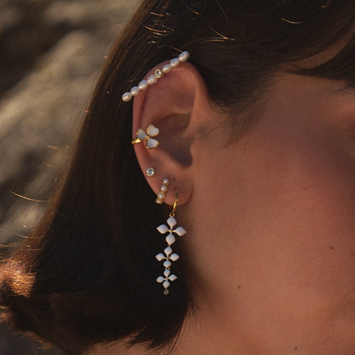 EAR CUFF WHITE LOTUS