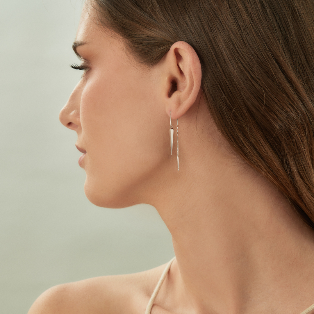AUSKARS PIERCINGS SUDRABA ROYAL