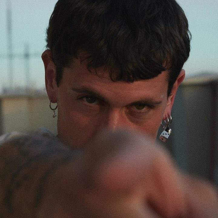 PIERCINGS ARO GUN N ROSES
